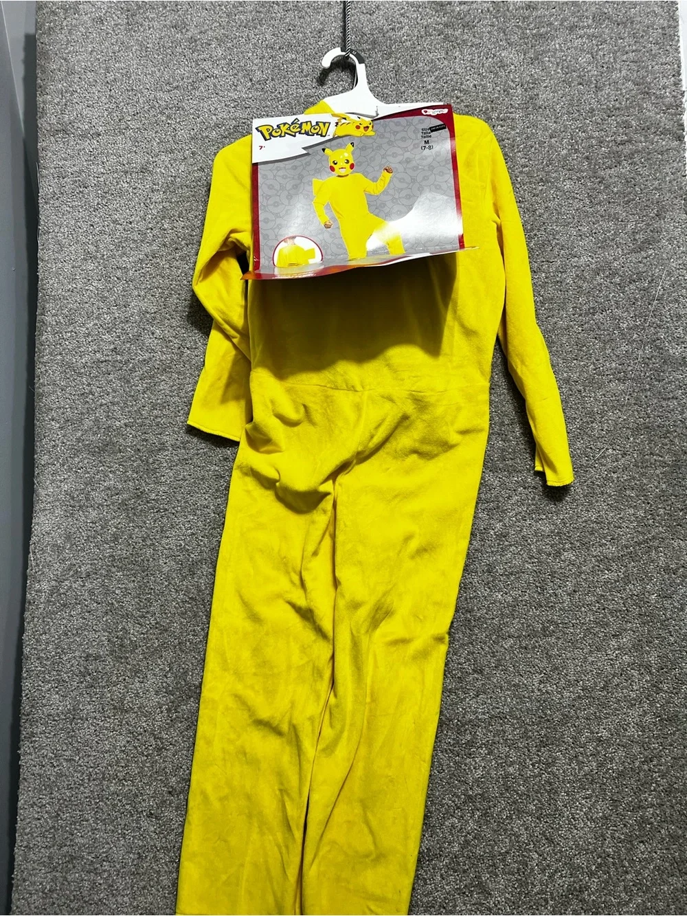 Pokémon kids Halloween Costume and mask New Size Medium 7-8